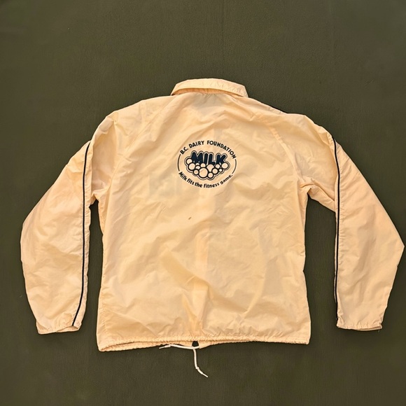 Vintage ‘84 British Columbia Summer and Winter Games Windbreaker - Picture 6 of 8